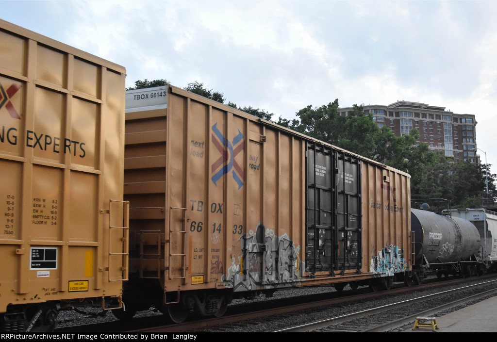 661433